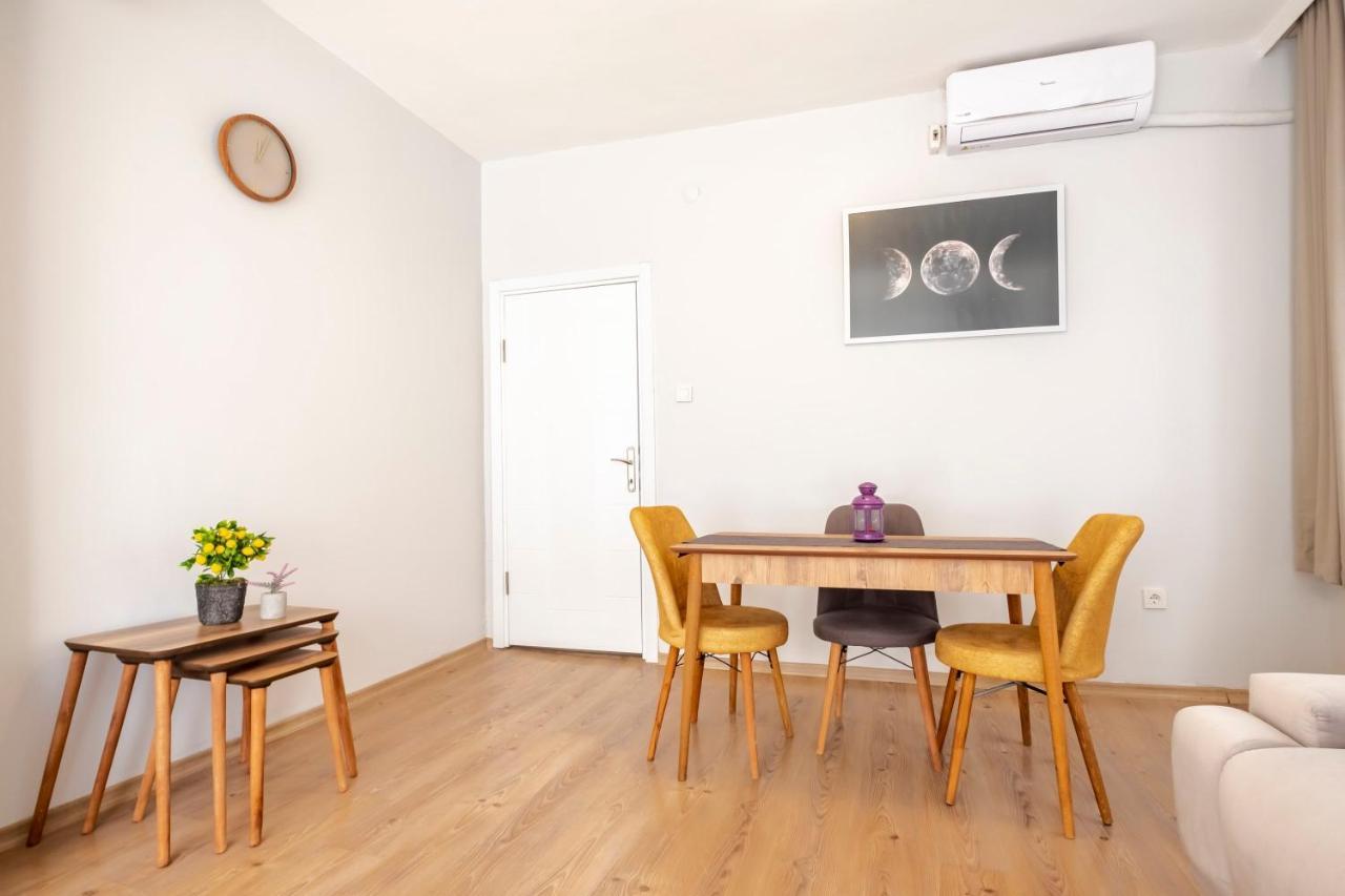 Lovely Flat Near Shore And Trendy Spots In Kadikoy Istanbul Exteriör bild