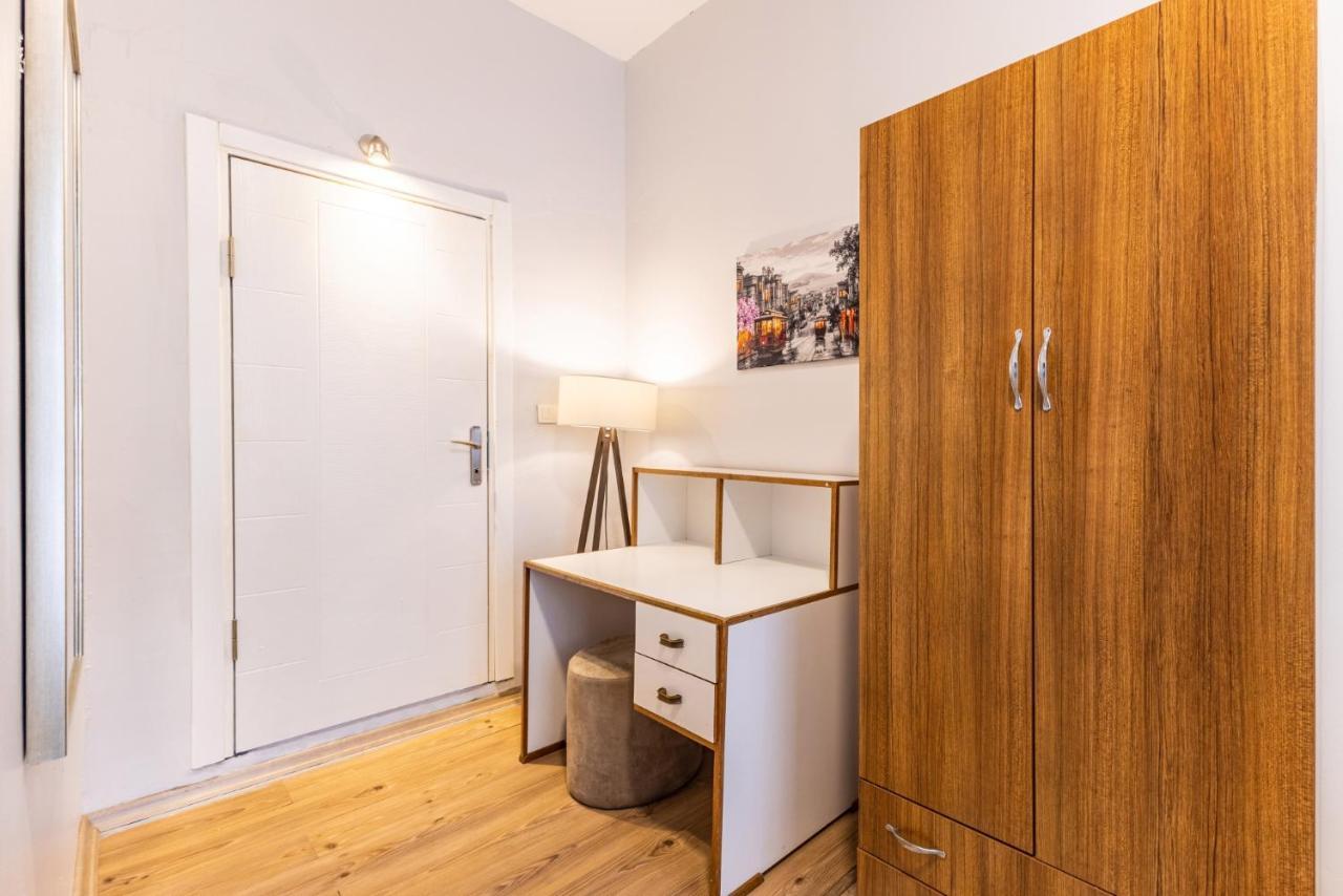 Lovely Flat Near Shore And Trendy Spots In Kadikoy Istanbul Exteriör bild
